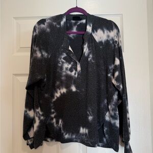 Urban Outfitters Navy and White Tie-Dye Long Sleeve Fleece Top w/ Button Closure